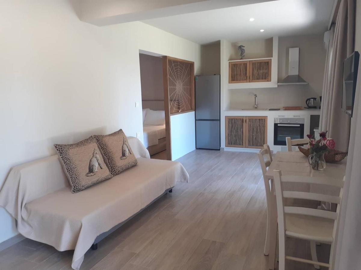 Forest Resort Suites Skiathos ترولو المظهر الخارجي الصورة