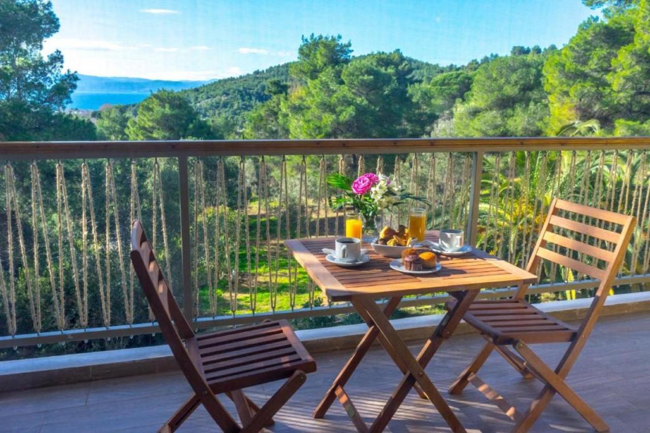 Forest Resort Suites Skiathos ترولو المظهر الخارجي الصورة