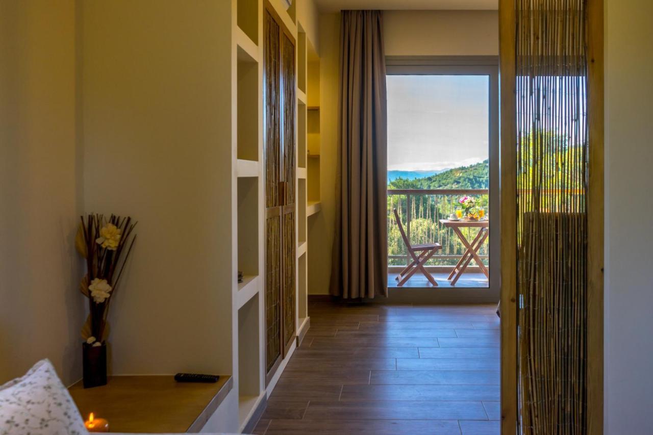 Forest Resort Suites Skiathos ترولو المظهر الخارجي الصورة
